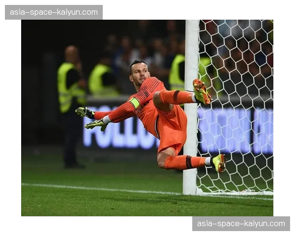 数据通讯:三月意甲门将扑救成功率排行榜,普罗韦德尔高居榜首 数据通讯:三月意甲门将扑救成功率排行榜,普罗韦德尔高居榜首