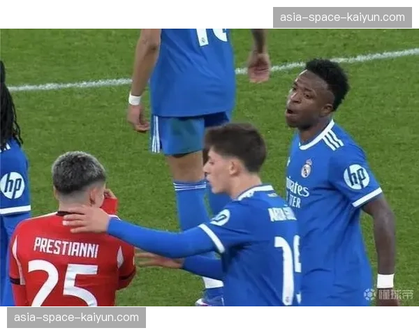 欧足联就那不勒斯主场种族歧视事件展开调查，或面临空场处罚